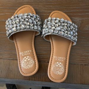 Kids Vince Camuto slides size 13 never worn.